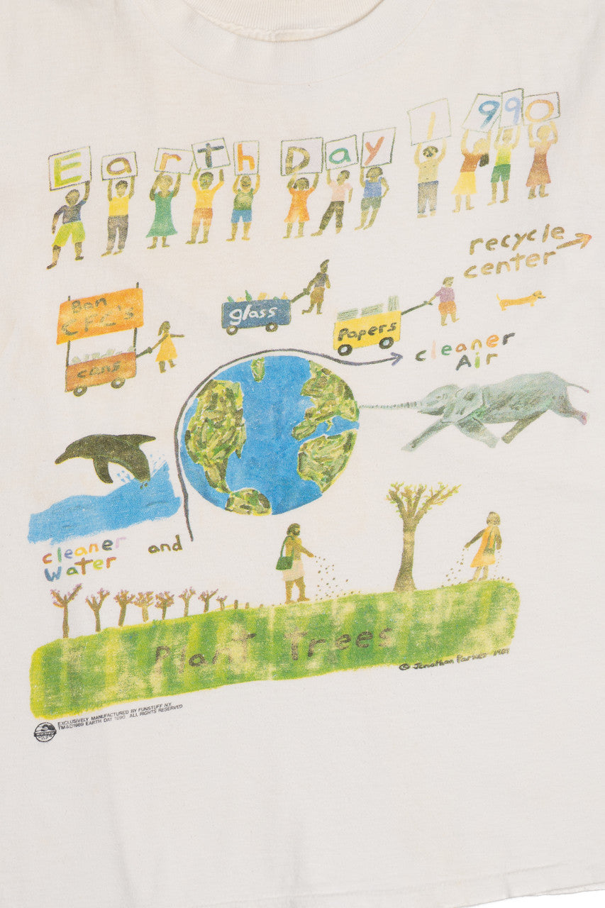 Vintage "Earth Day 1990" "Plant Trees" Illustration T-Shirt