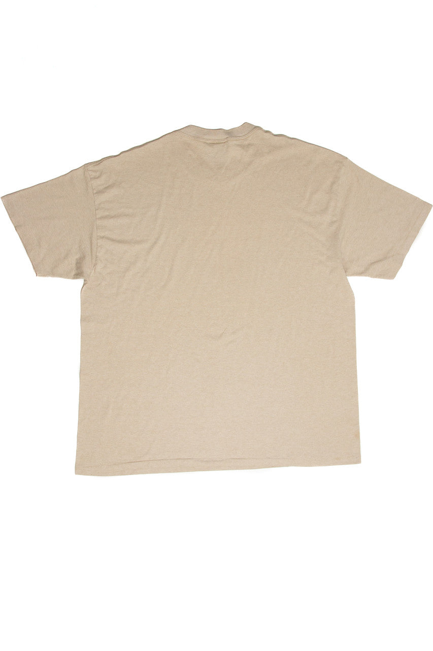 Vintage Alaska Wildlife Graphic T-Shirt