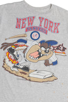 Vintage 1994 Taz NY Yankees "Too Hot To Handle" Looney Tunes T-Shirt