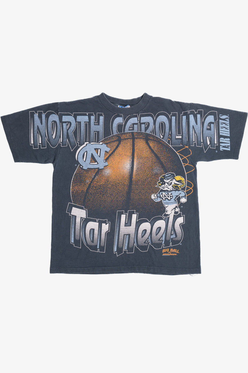 Vintage North Carolina Tar Heels Basketball Single Stitch T-Shirt (1990s)