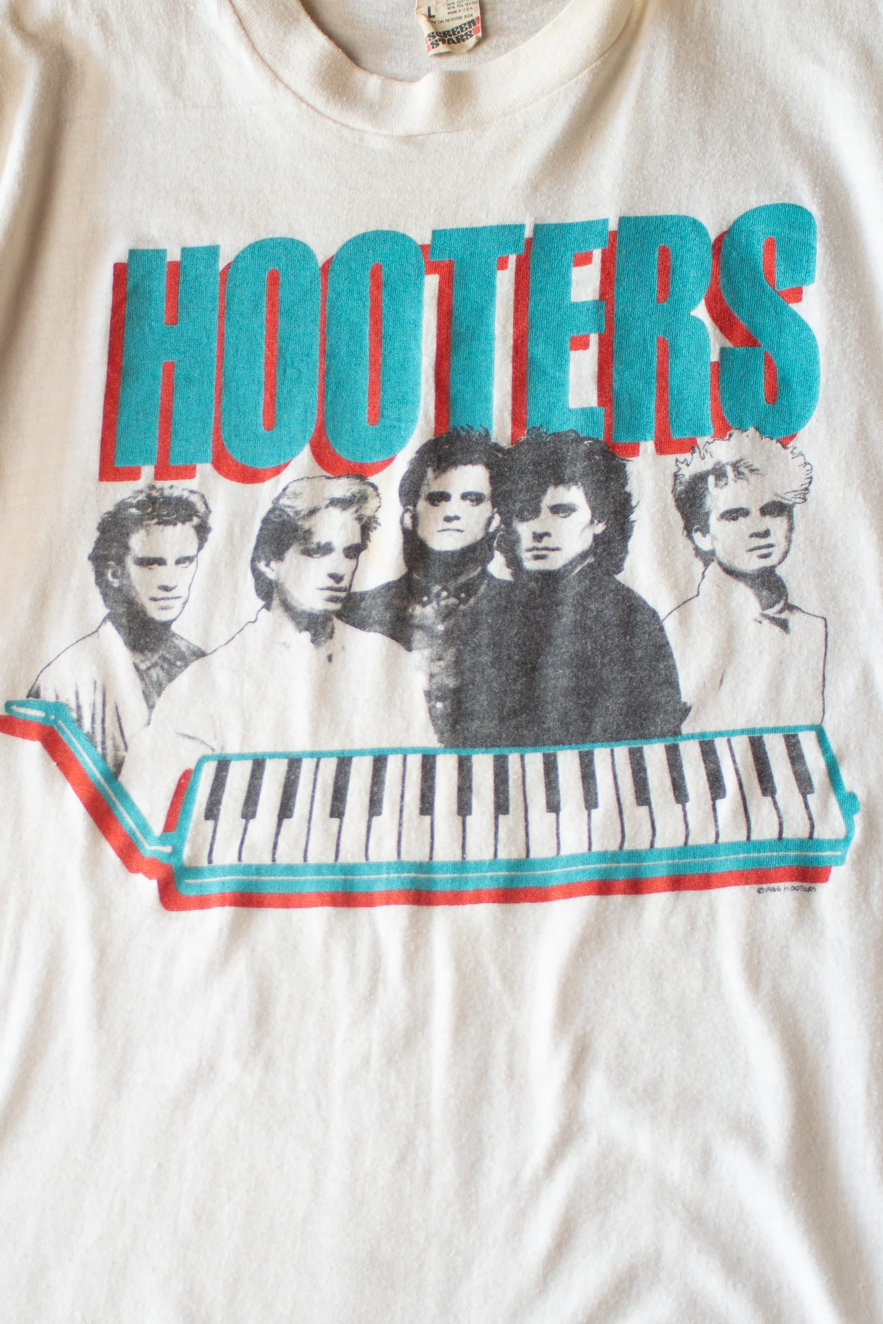 Vintage Hooters Sleeveless Band T-Shirt (1980s)