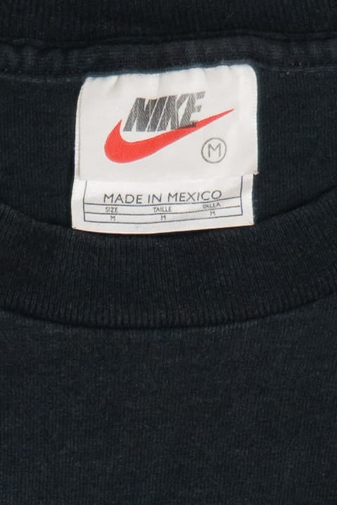Vintage Nike Embroidered Swoosh Logo T-Shirt (2000s)