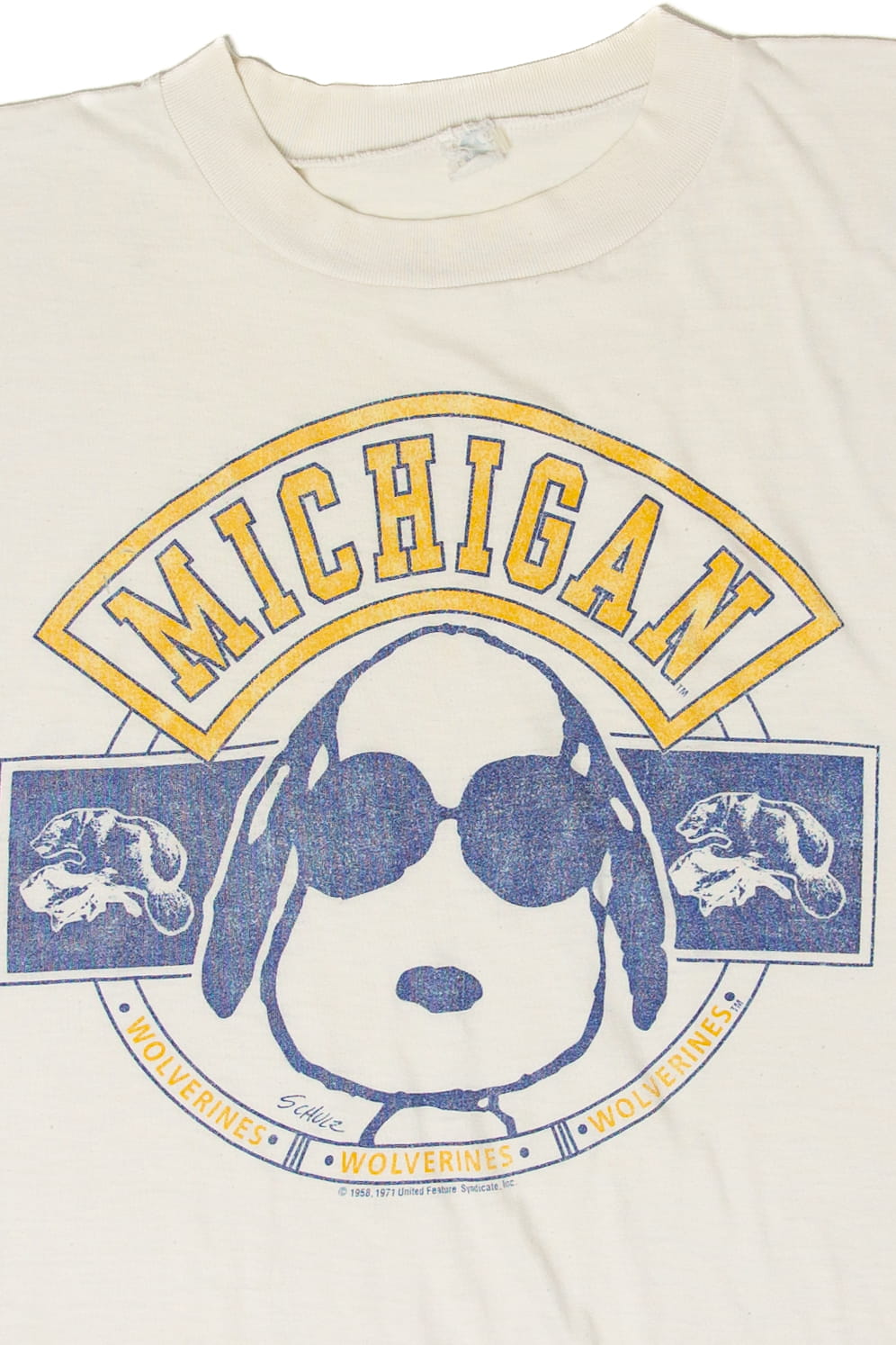 Vintage Oversized Snoopy Michigan Wolverines T-Shirt (1990s)
