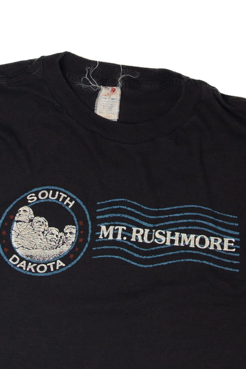 Vintage Mt. Rushmore T-Shirt (1990s)