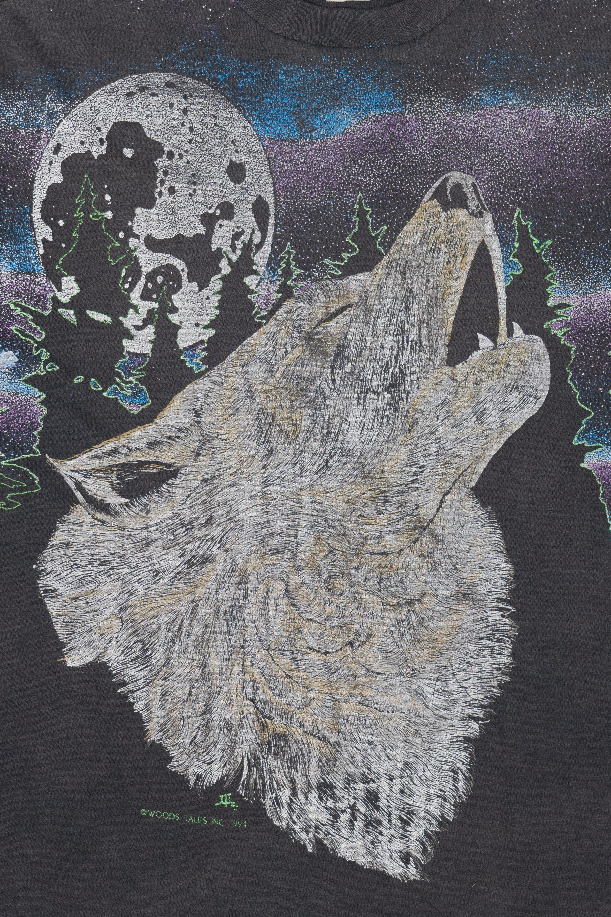 Vintage Wolf Howling All Over Print T-Shirt (1990s)