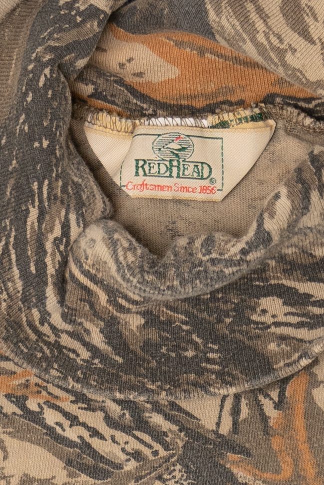 Vintage Red Head Camouflage Long Sleeve Turtleneck T-Shirt (1990s)
