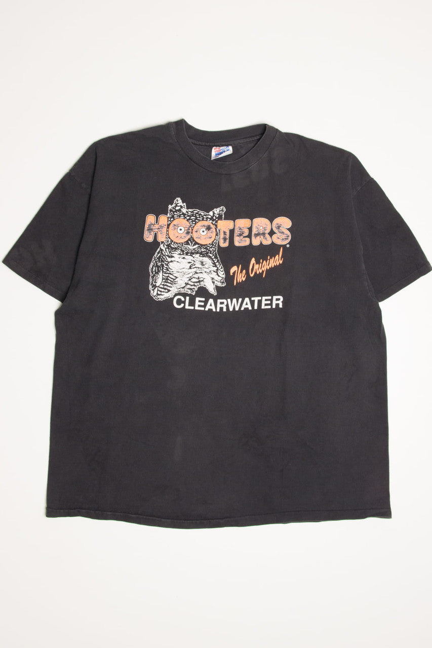 Vintage Hooters Clearwater T-Shirt (1990s)