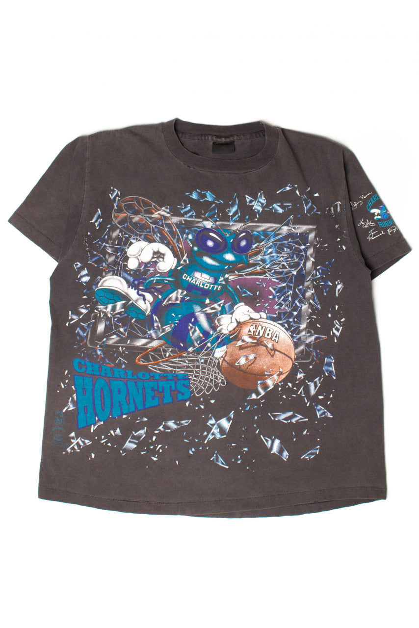 Vintage Charlotte Hornets Slam Dunk T-Shirt (1990s)