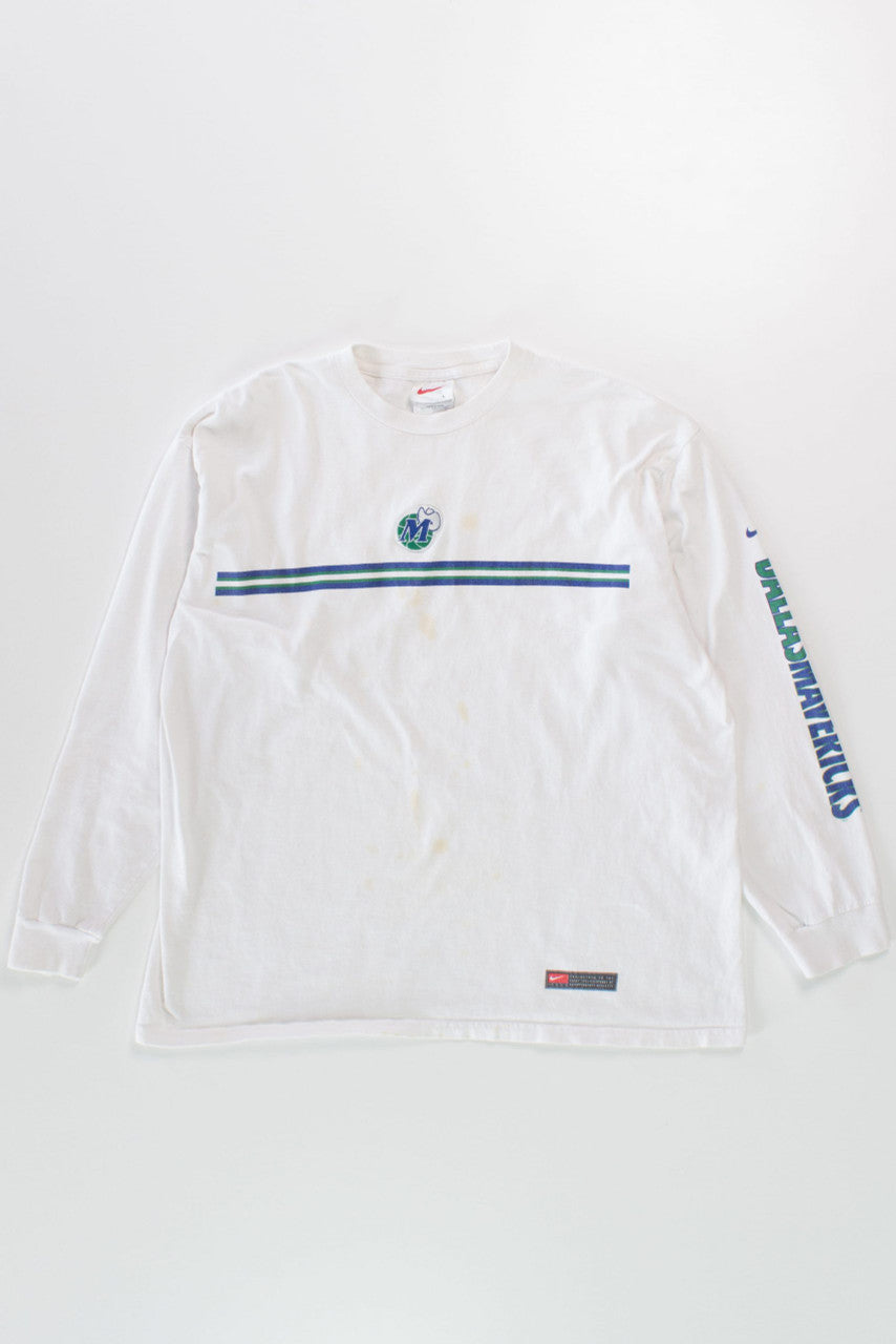 Vintage Dallas Mavericks Long Sleeve T-Shirt
