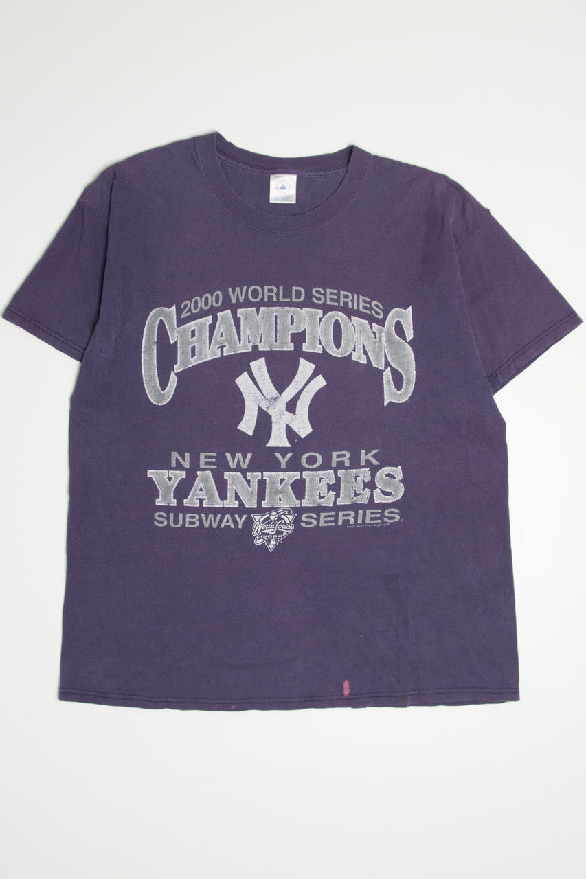 New York Yankees 2000 World Series Champions T-Shirt