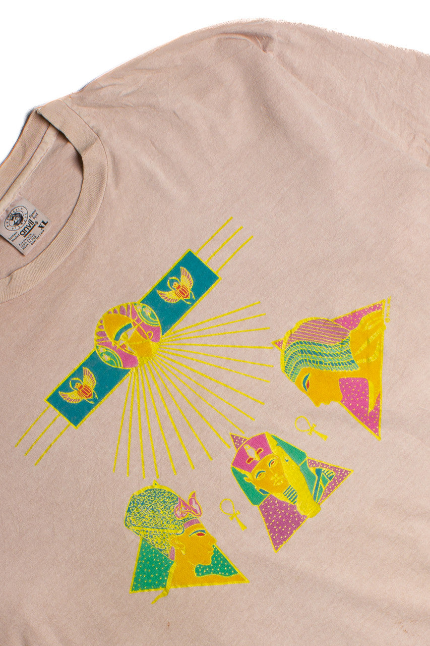 Vintage Egypt Salmon Colored T-Shirt (1990s) 8412