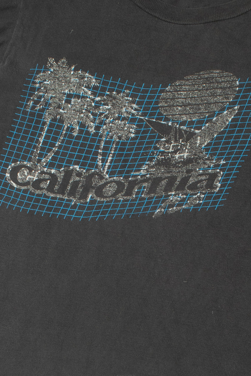 Vintage Distressed "California" Offset Print T-Shirt