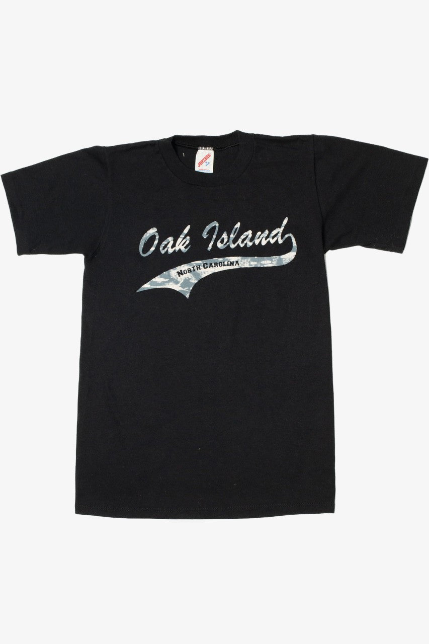Vintage "Oak Island North Carolina" Single Stitch Jerzees T-Shirt