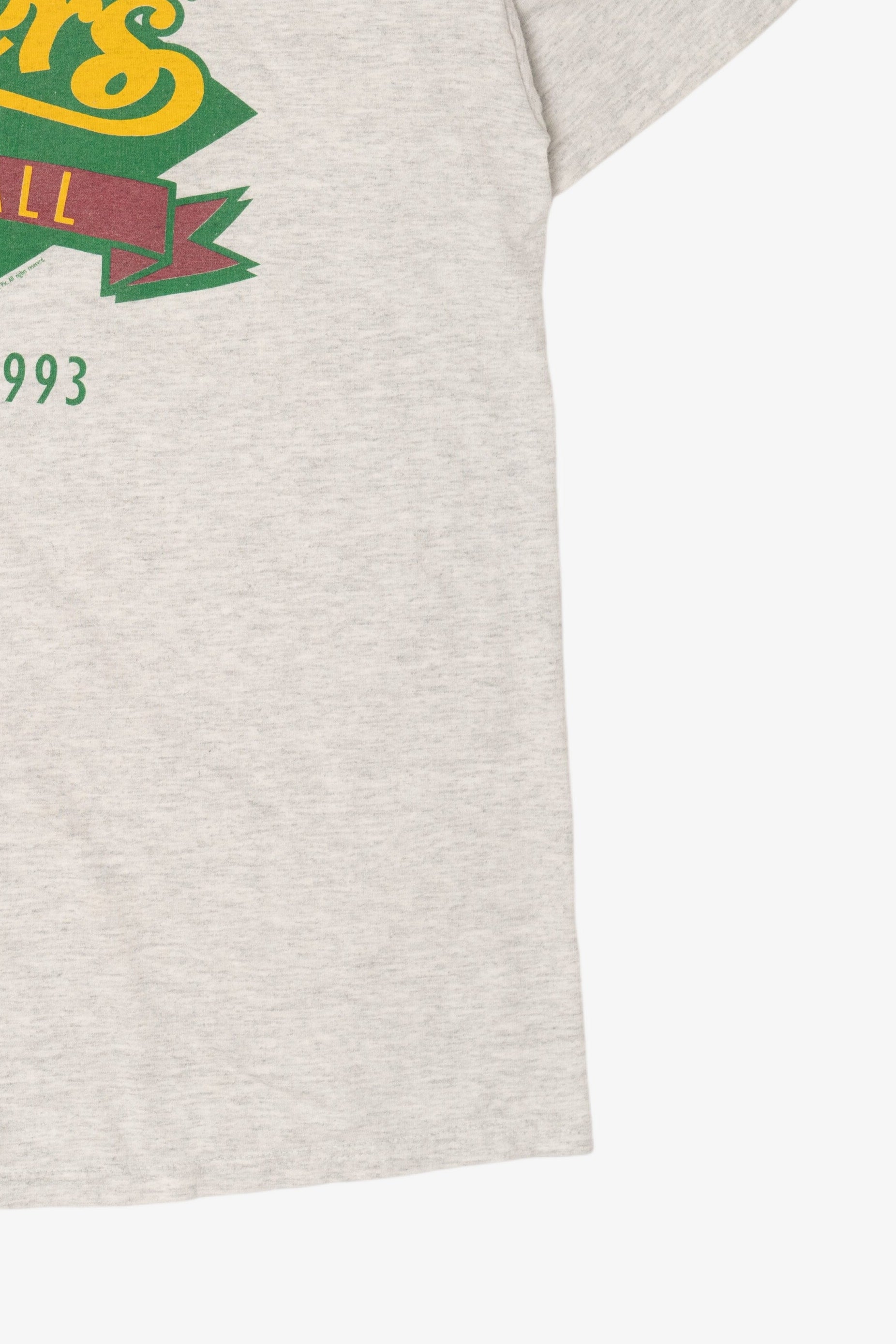 Vintage Light Gray Cheers Last Call T-Shirt (1990s)