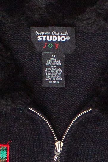 Vintage Faux Fur Collar Embroidered Patches Ugly Christmas Sweater (2000s)