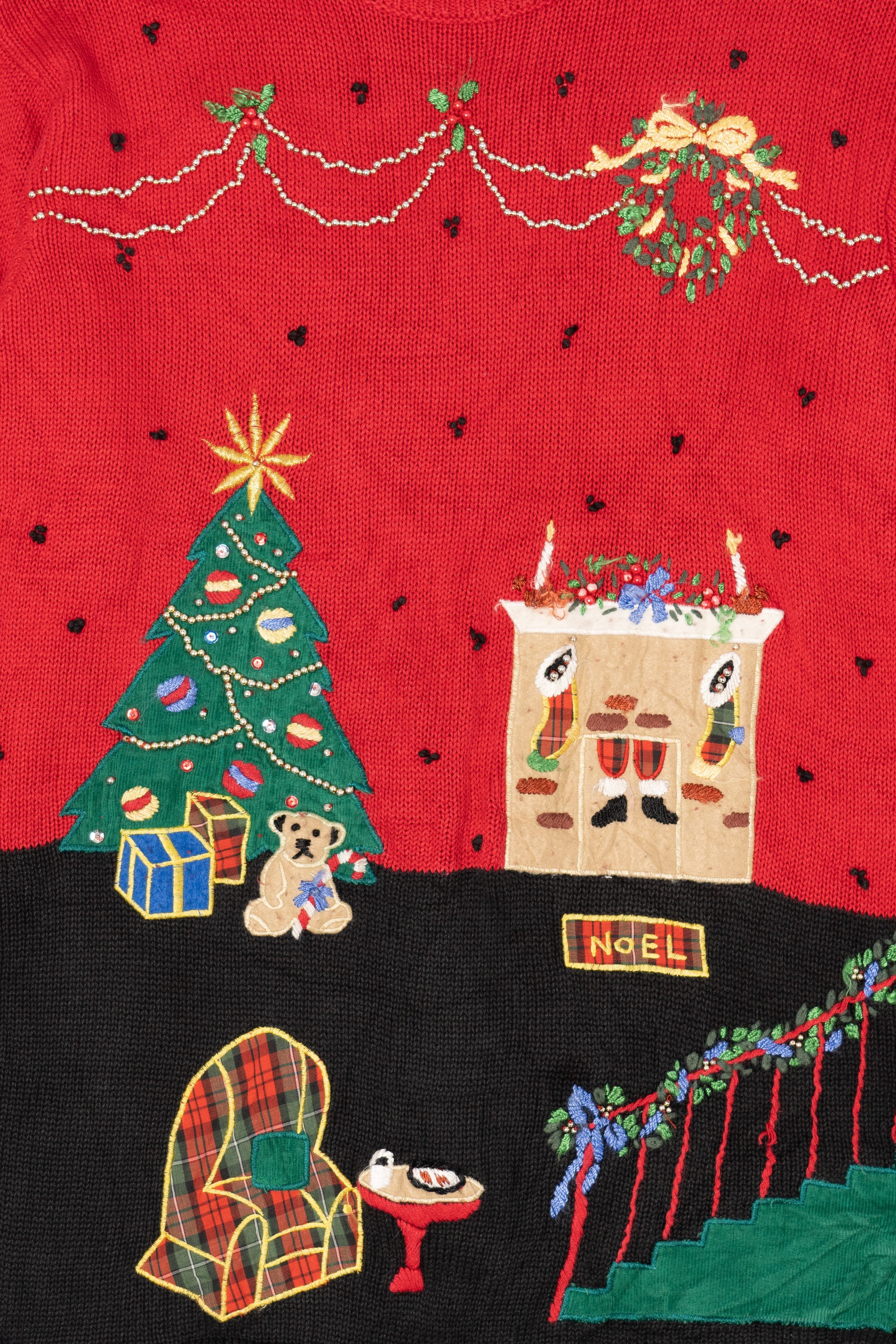 Vintage Red Victoria Jones Christmas Morning Scene Ugly Christmas Pullover (1990s)