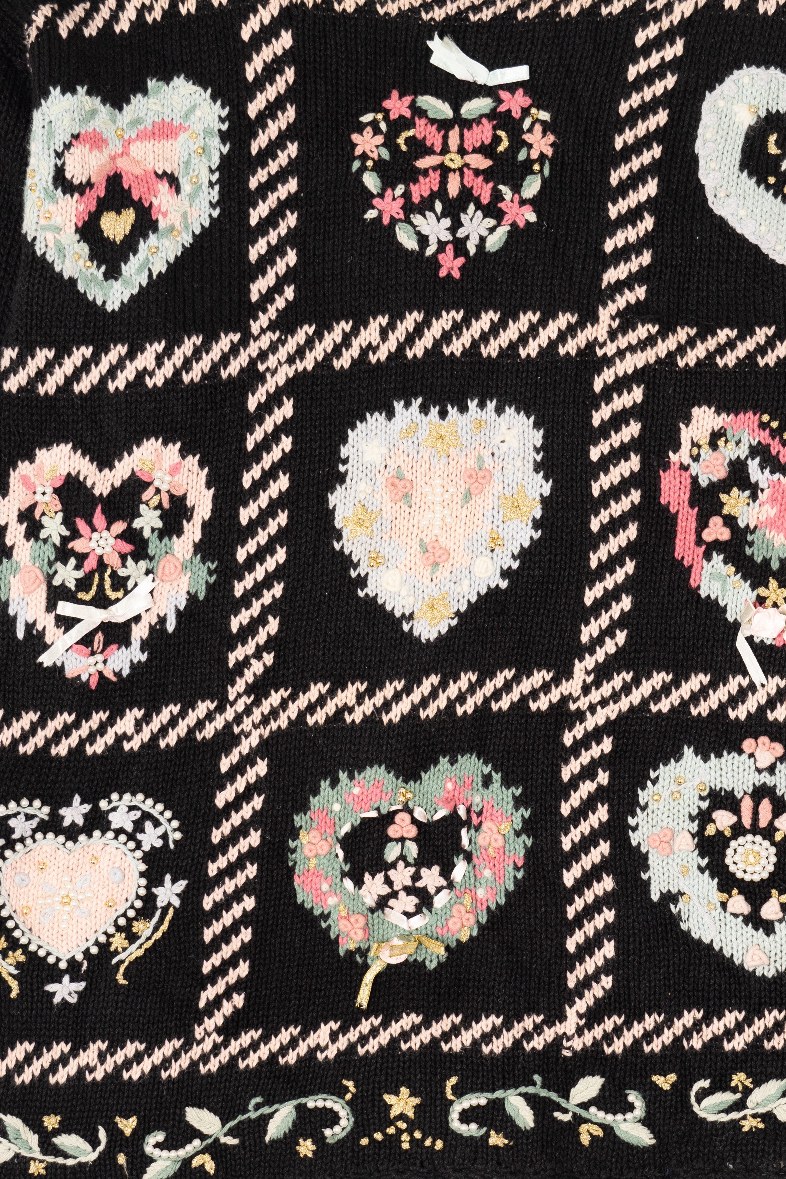 Vintage Black Kathie Lee Wreath Hearts Ugly Christmas Pullover (1990s)