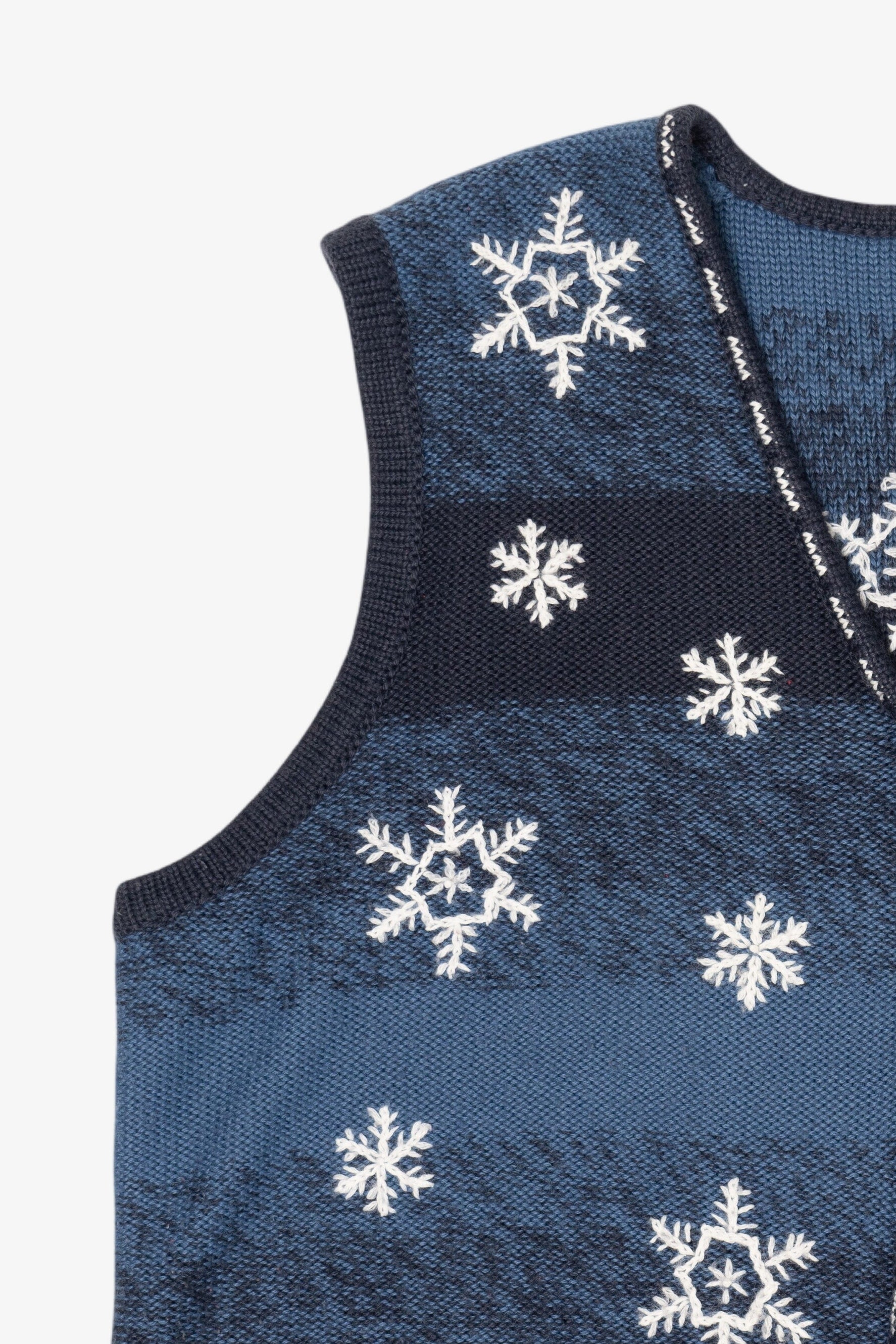 Vintage Blue C.J Banks Snowflakes Ugly Christmas Vest (2000s)