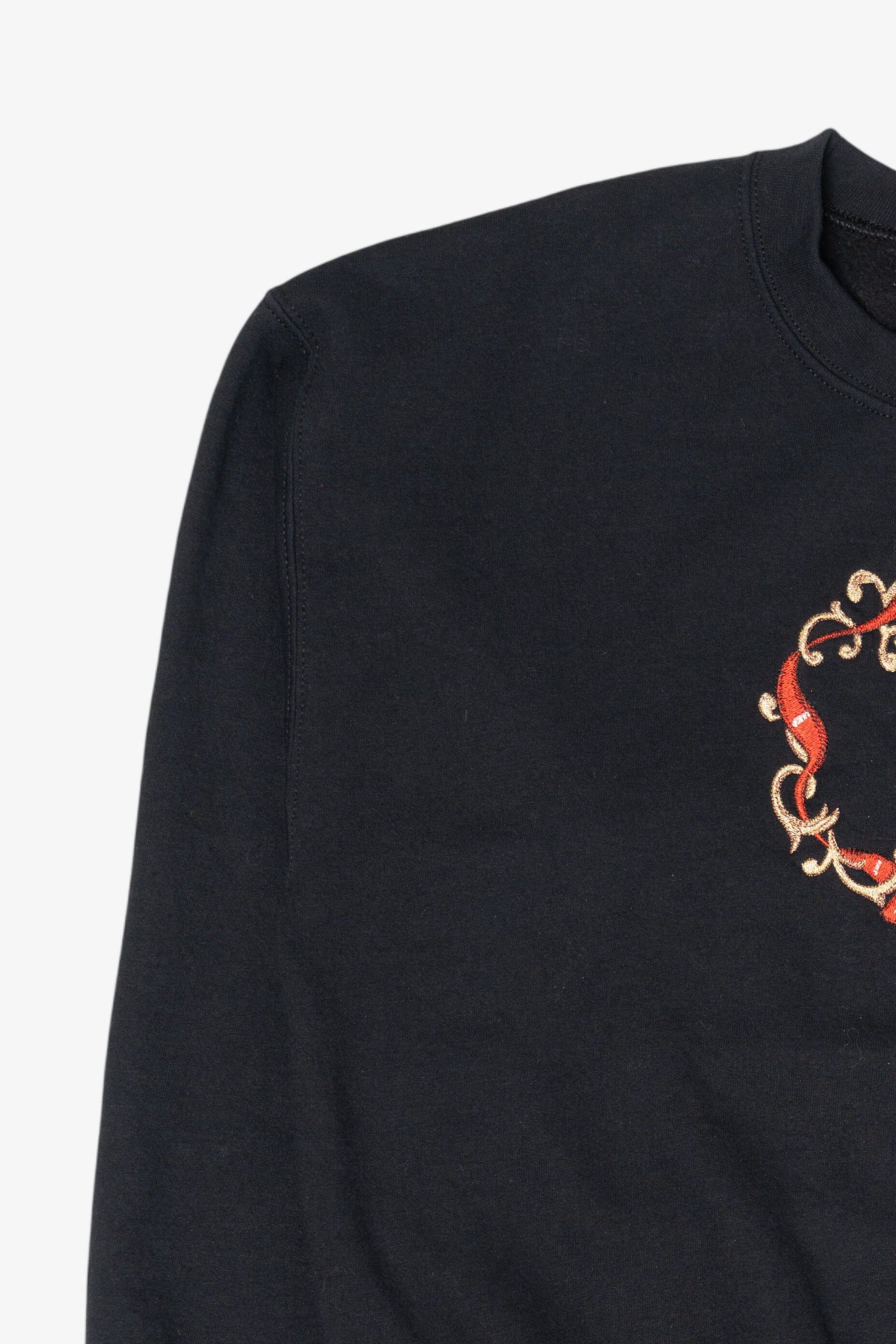 Black Gildan Wreath Ugly Christmas Sweatshirt (2010s)