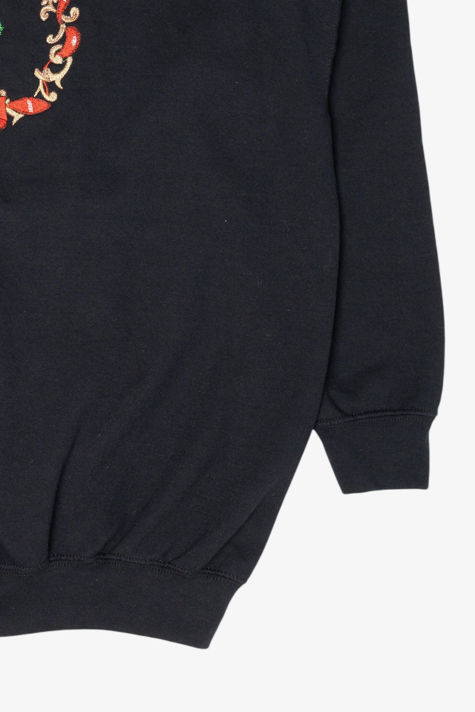 Black Gildan Wreath Ugly Christmas Sweatshirt (2010s)
