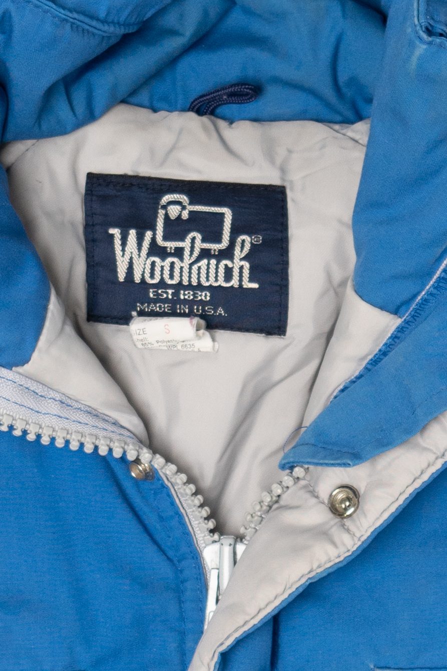 Vintage Blue Woolrich Removeable Hood Winter Coat (1990s)