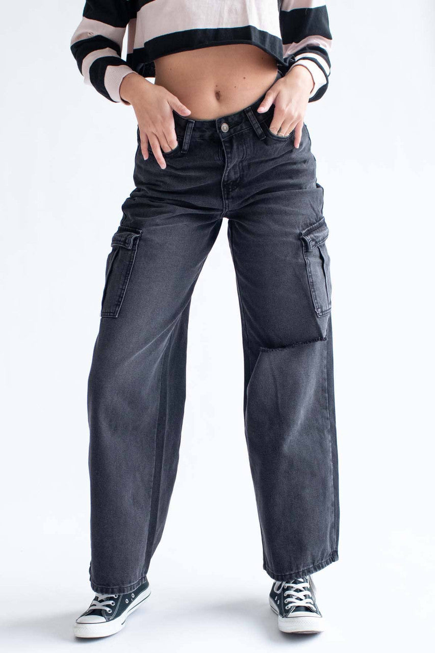 Wide Leg Cargo Pocket Jeans