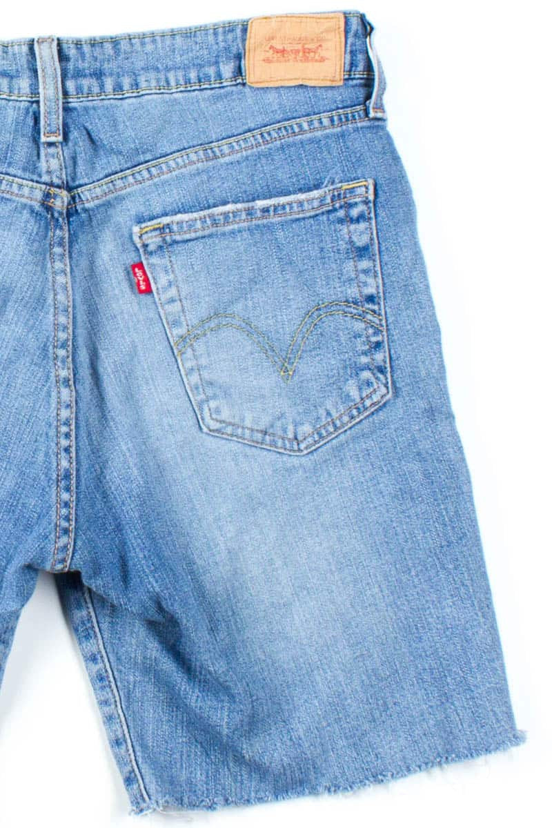 Levi's Cut Off Denim Shorts (sz. 9 M)