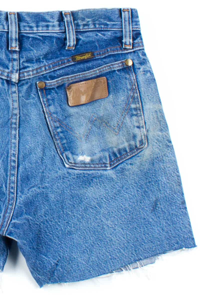 Distressed Wrangler Denim Shorts (sz. 30)