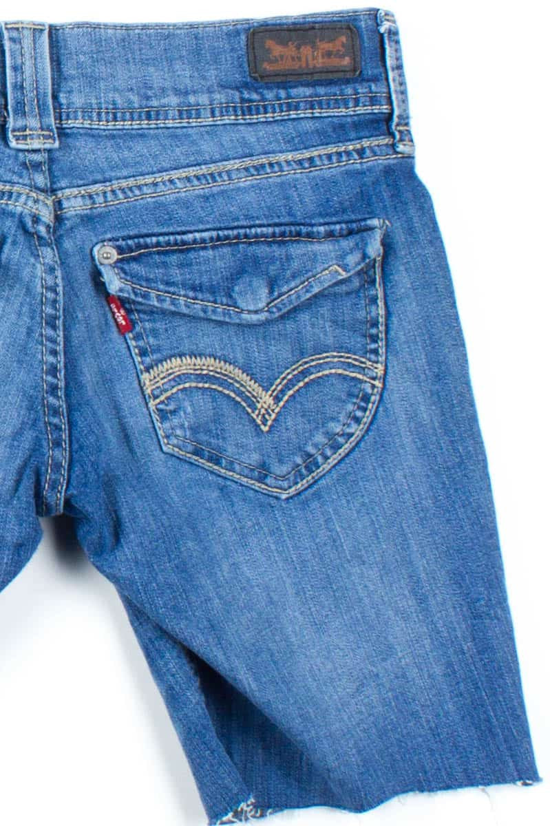 Levi's Cut Off Denim Shorts (sz. 5 M)
