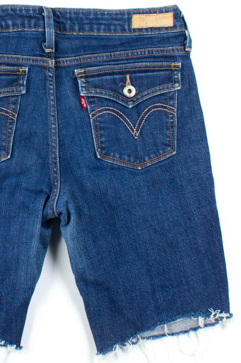 Levi's Cut Off Denim Shorts (sz. 8 Medium)