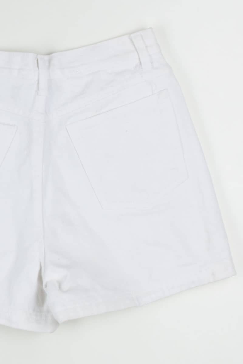 White Floral Embroidered Denim Shorts (sz. 7/8)