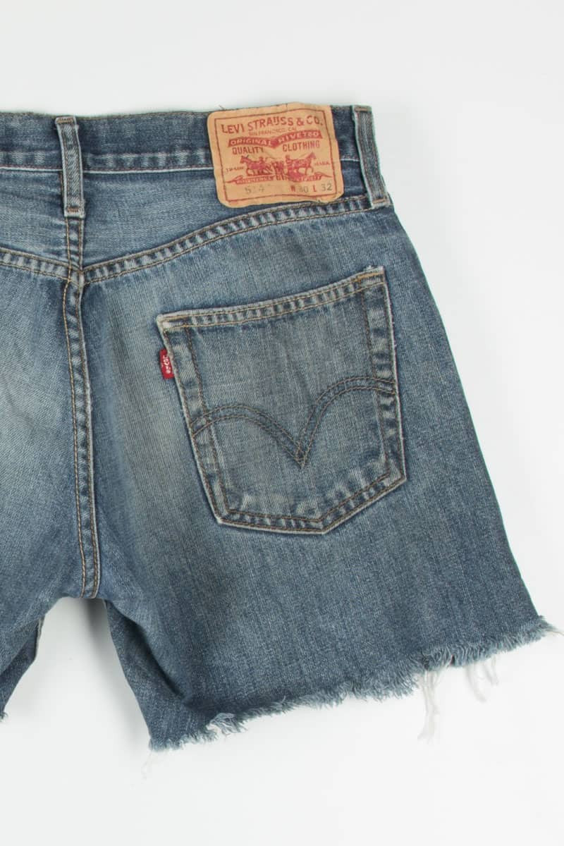 Dark Wash Cut Off Levi's Denim Shorts (sz. 30)