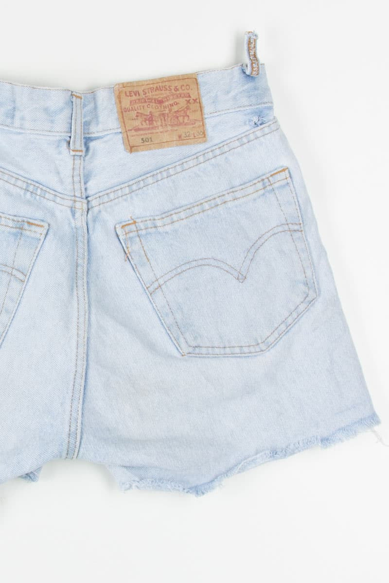 Button Front Cut Off Levi's Denim Shorts (sz. 32)