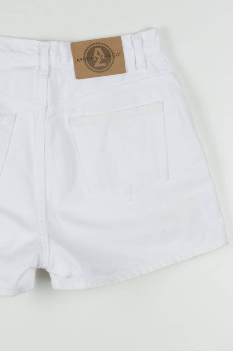 Women's Vintage White Denim Shorts 324 (sz. Medium)