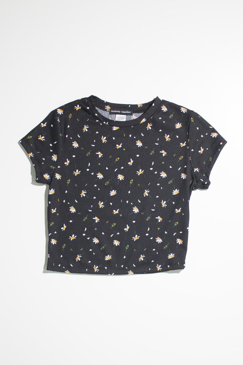 Black Daisy Petals Print Tee