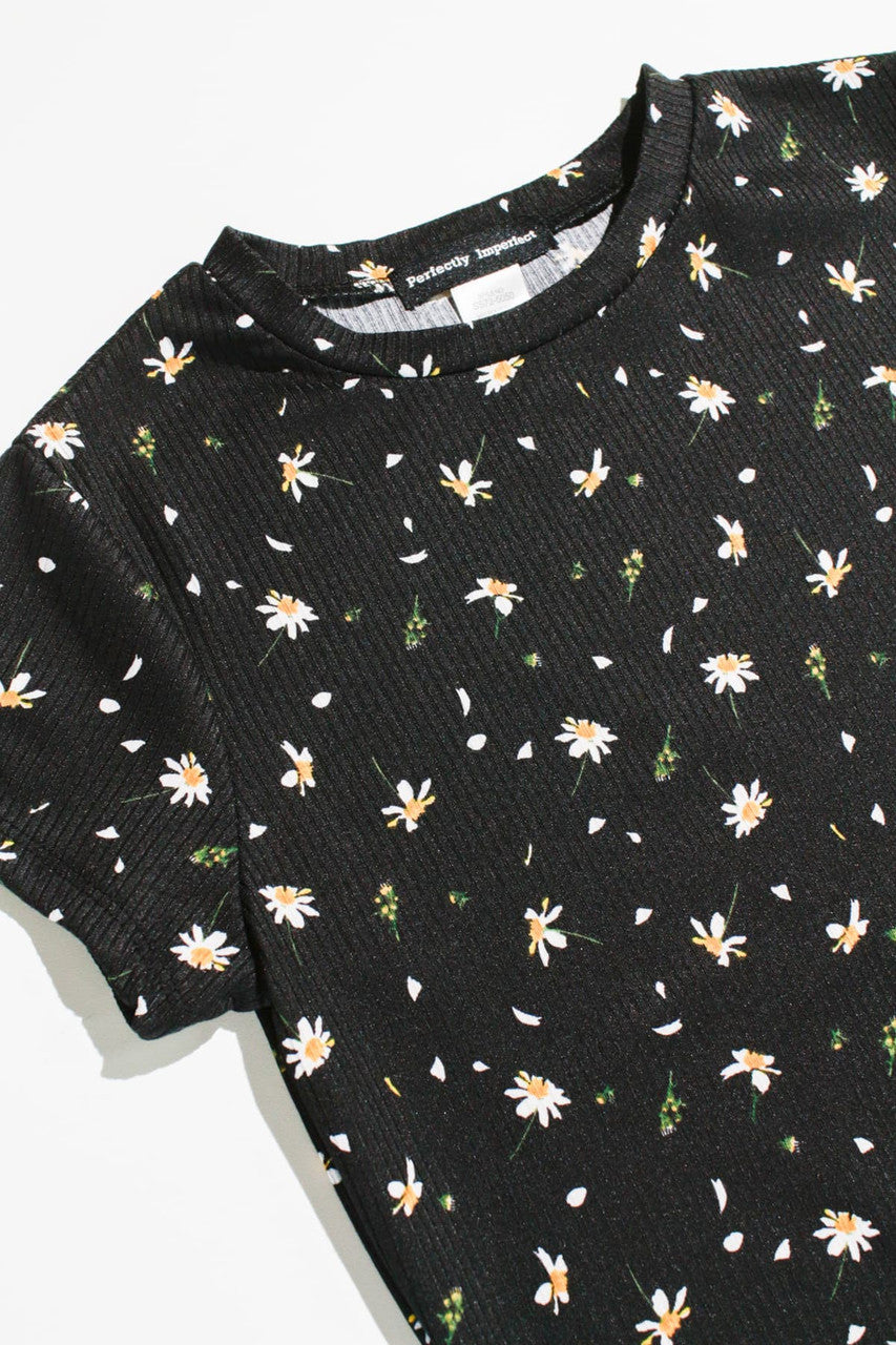 Black Daisy Petals Print Tee